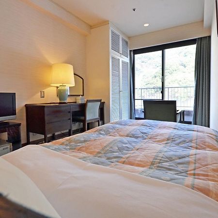 Takeo Century Hotel Екстер'єр фото